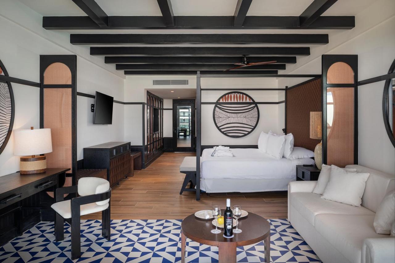 Отель Ocean Eden Bay (Adults Only) Spring Rises Экстерьер фото A room at the hotel
