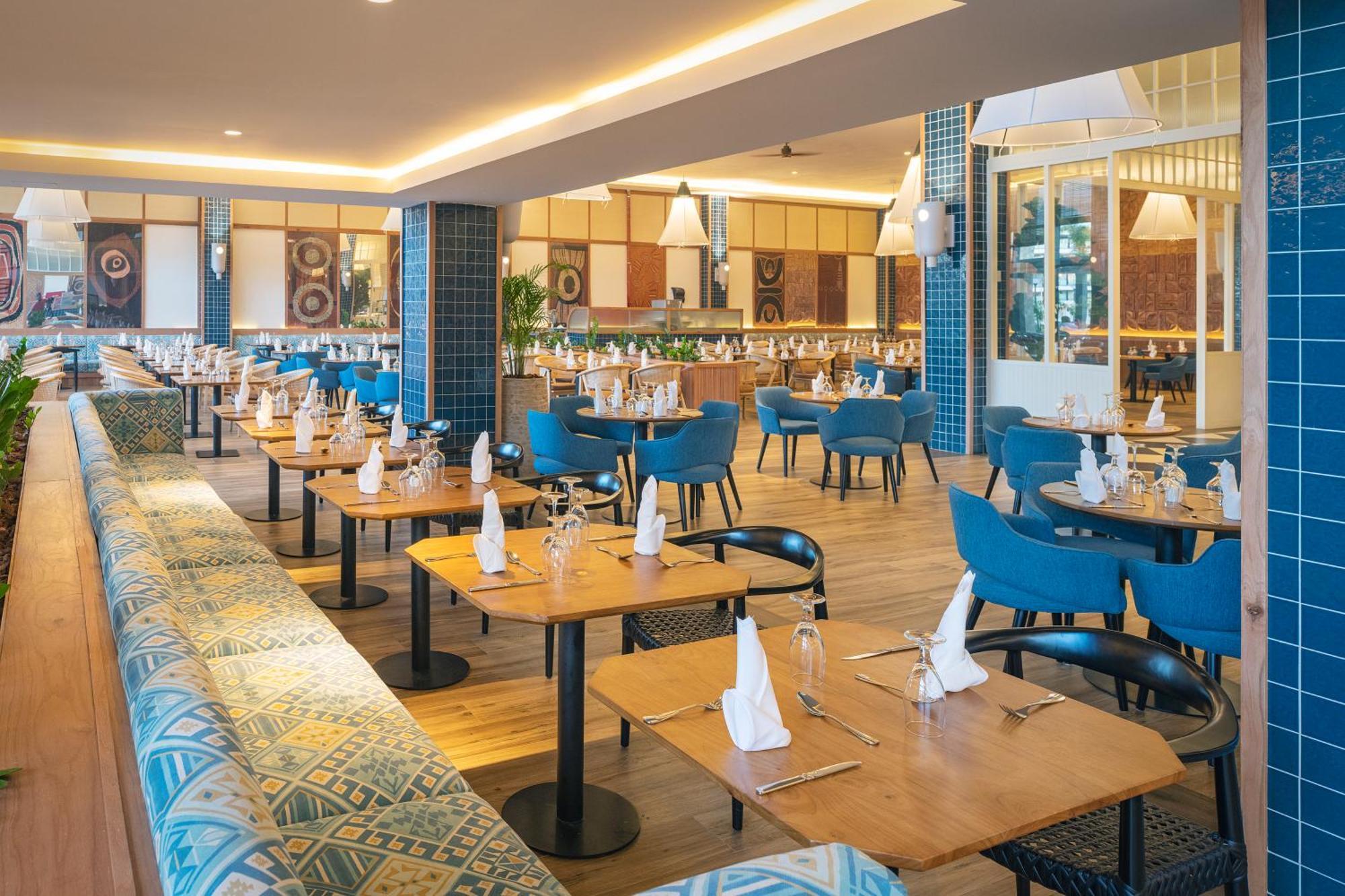 Отель Ocean Eden Bay (Adults Only) Spring Rises Экстерьер фото The restaurant